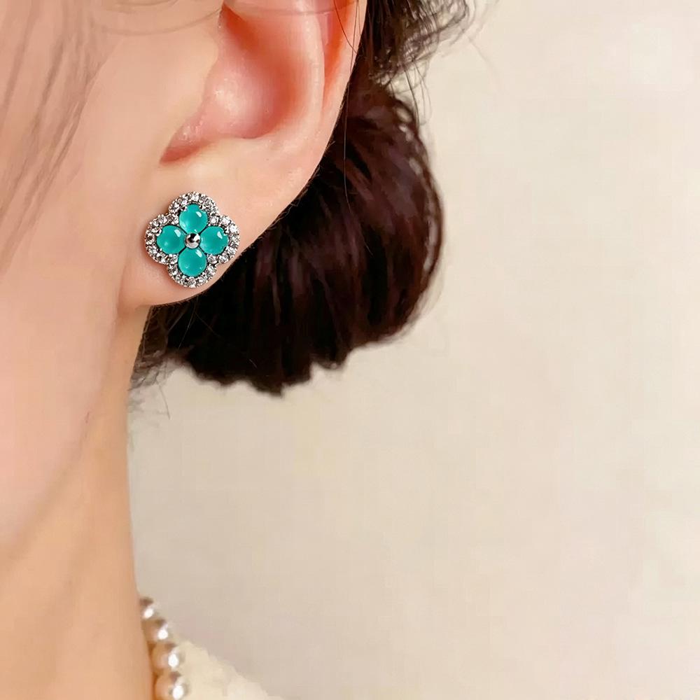 Exquisite Four-Leaf Clover Zirconia Stud Earrings - Sweet & Versatile Women’s Accessory