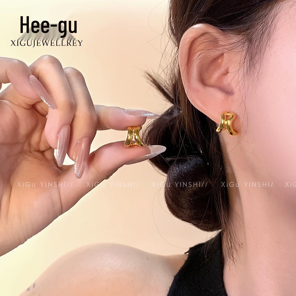 

Higu E2477 S925 Silver Double Layer C-Shaped Stud Earrings, High-End Niche Design, New Trend Double Layer C-Shaped Stud Earrings золотий