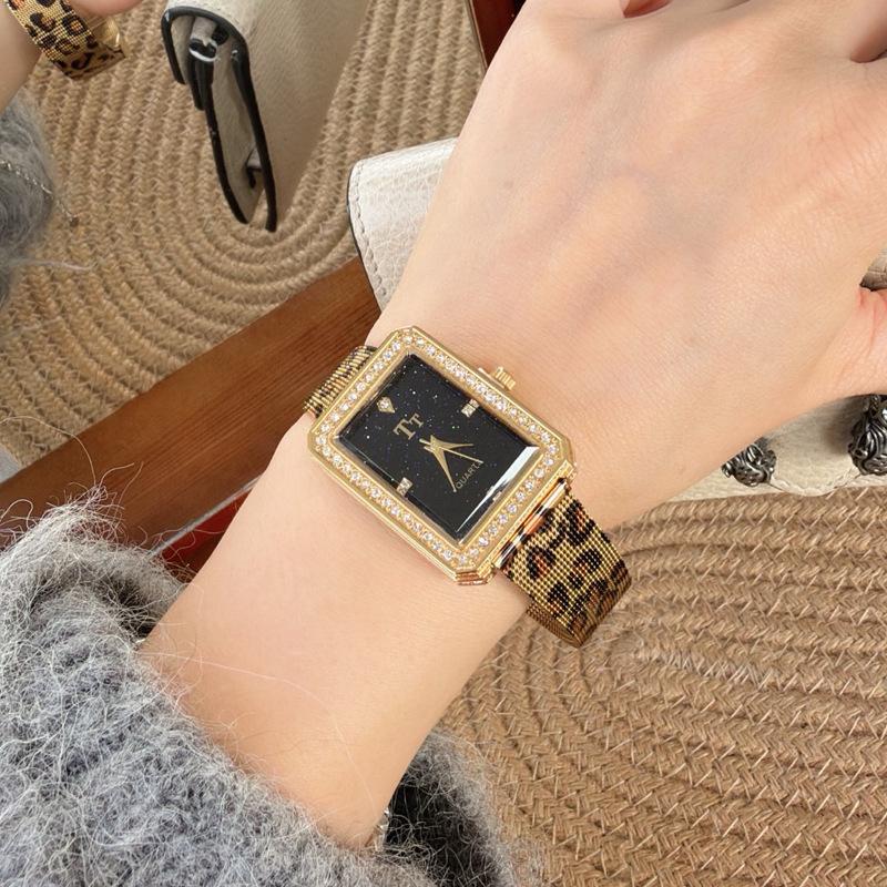 Golden Leopard Print Design Sense Atmospheric Trend Personality Fashionable Women'S Watch
