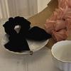 Velvet Ribbon Scrunchie_Black