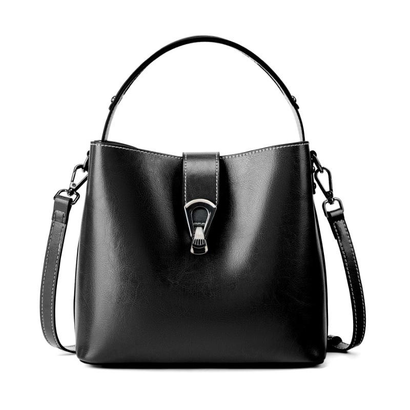 Oil wax leather wide shoulder strap versatile portable large-capacity women's messenger bag new leather bag women's premium bucket bag