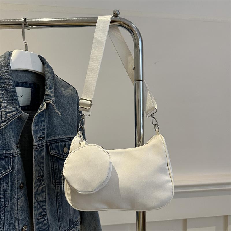 

Niche design bag women 2025 new trendy fashion shoulder armpit bag versatile ins crossbody dumpling bag белый