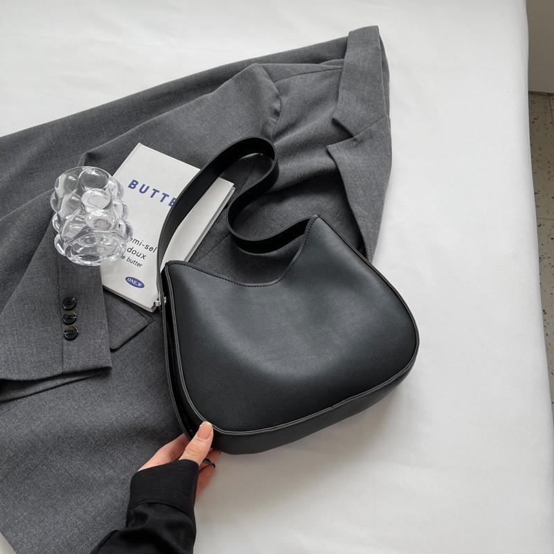 Fashionable Autumn New Arrival Unique Women Bucket Bag For Daily Use