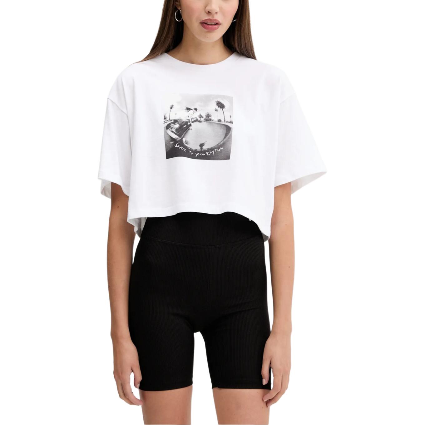 Vans T Shirts Women s White Crew Neck VN000RCHWHT1 L
