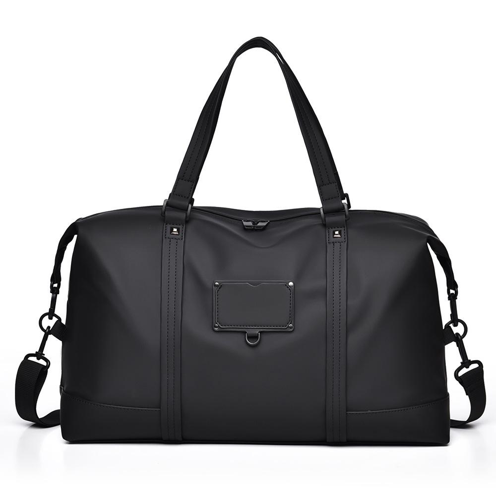 

Деловые поездки на короткие расстояния — это модно и просто. Сумка ручной клади с отделением для сухого и мокрого для дорожных сумок. Можно использовать на телескопической ручке. чёрный