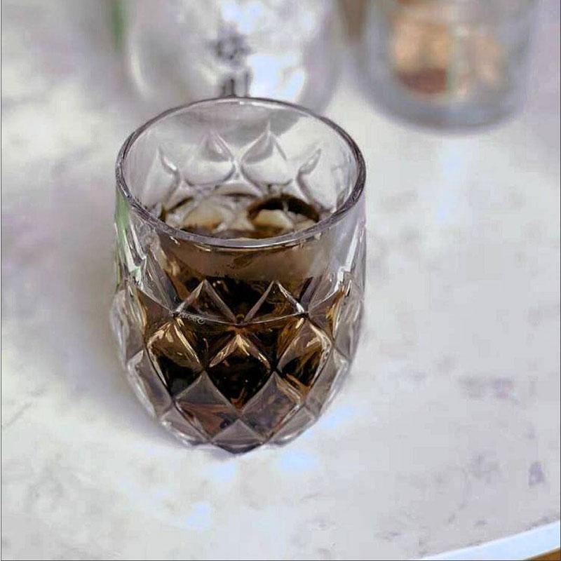 Two Differentially Sized Carved Glass Cups Exquisitely Carved Transparent Glass Daily Drinking Cups Festival Gifts for Friends