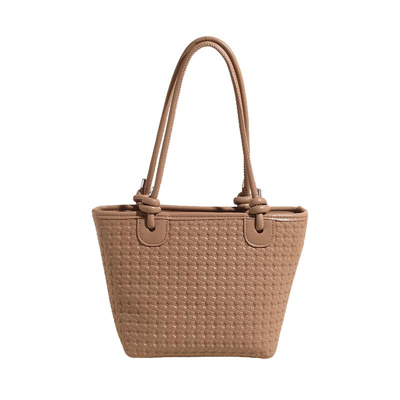 Premium sense portable fashion bucket bag women's 2025 summer new simple shoulder bag trendy versatile commuter oblique span bag