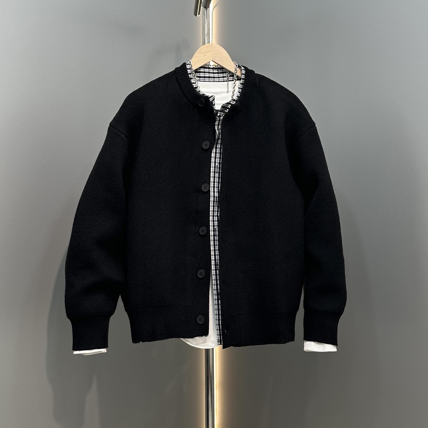 

2025 Autumn/Winter Stylish Knit Patchwork Cardigan: Fake Two-Piece, Loose Fit for Young Men. L (65-75 kg) чорний