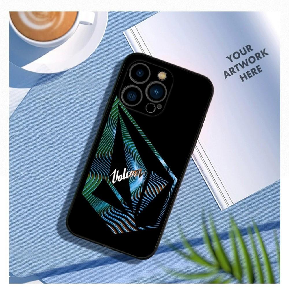 

L-Luxury V-VOLCOM-S Sport Style Phone Case For iPhone 16,15,14,13,12 Mini 11 Pro XR,X,XS,MAX 7,8 Plus Silicone Cover Soft Black iPhone15
