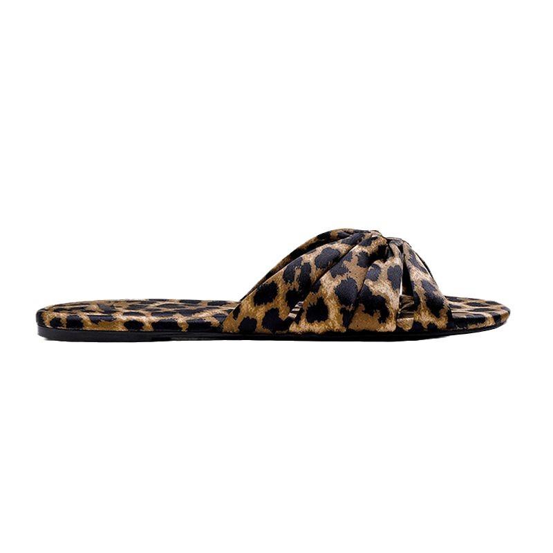 Leopard print slippers women's fashion flat bottom round head leisure vacation word with sandals