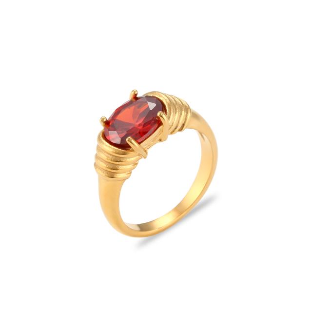 Ring mit kräftiger Krappenfassung und ovalem Schliff, 3A Zirkonia, glänzend, grün, rot, schwarz, weiß, Edelstahl, 18 Karat vergoldet, für Damen