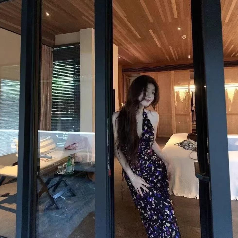 French purple floral neck dress for women's summer high-end feeling, waist and thin temperament, long holiday style skirt