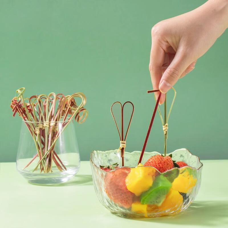 ZISIZ Disposable Bamboo Heart Picks