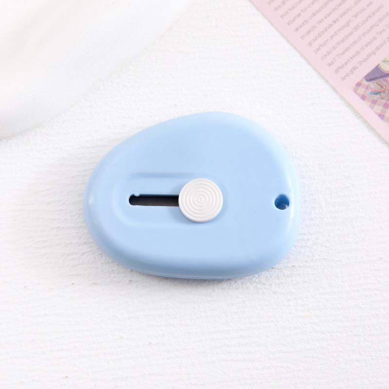 Candy Color Utility Knife: Portable Retractable Box Cutter for Students