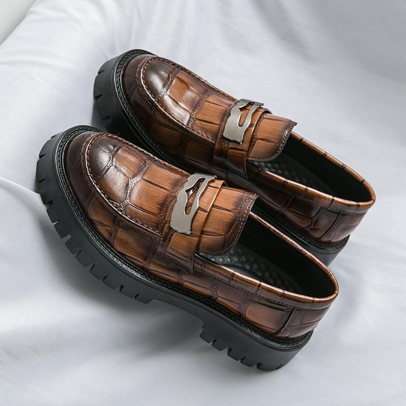 Fashion Fashion Leather Men Footwear Slip On Quality Office Formal Shoes Wedding Party Men Dress Shoes Breath Driving Lazy Loafers Shoes