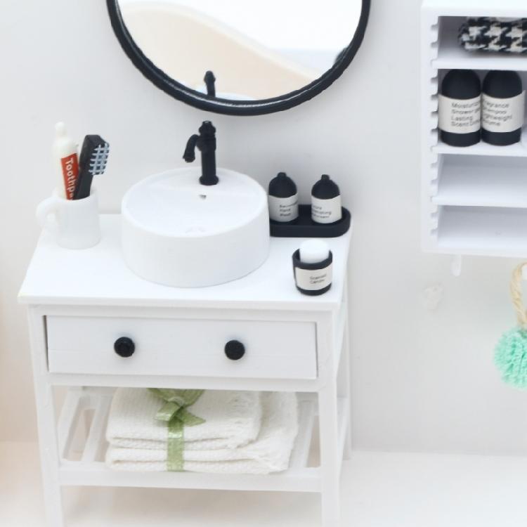 Bathroom Accessory Set Miniature Furniture Model Figure for 1:12 Doll House Styling and Display Arrangement Storytelling Scene Setting