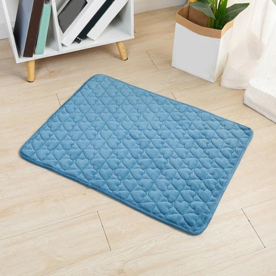 Pet Bed Non-slip Bottom Durable Seam Heart Pattern Skin-touch Comfortable Rest Cloth Padded