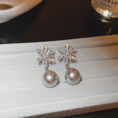Zircon Snowflake Imitation Pearl Earrings - Light Luxury Silver Studs for Women