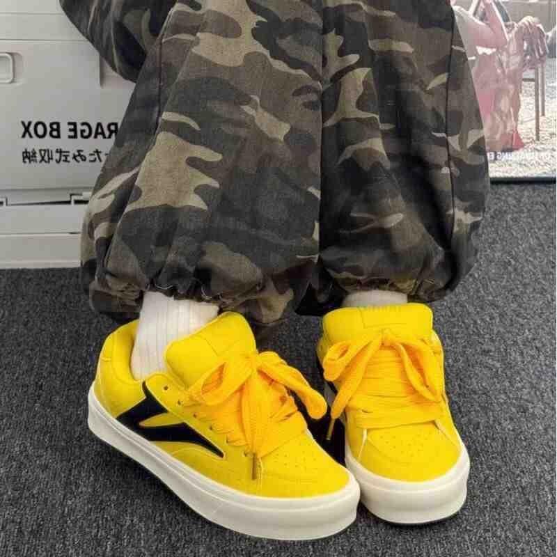 Platform bread shoes fur classic retro low-top black and white board shoes men's and women's shoes versatile couple casual shoes