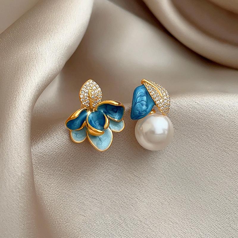 Zircon pearl oil drop flower leaf stud earrings fashion asymmetrical design earrings niche light luxury earrings