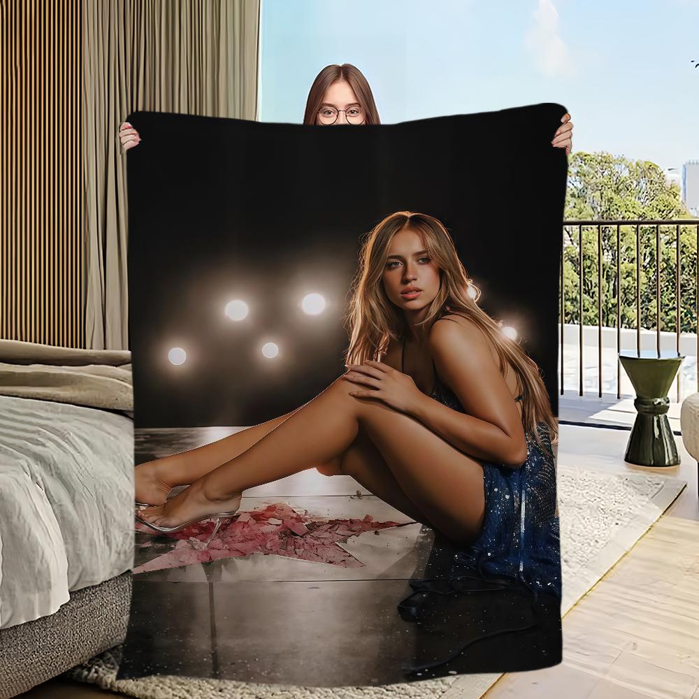 T-Tate McRae So Close to What Blanket Flannel warm comfort soft plush blanket For Picnic Beds Sofas Homes And Bedrooms