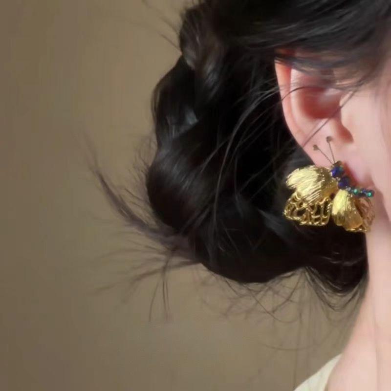 Retro Butterfly Earrings Light Luxury Temperament Design Sense Niche Personality Versatile Simple Earrings