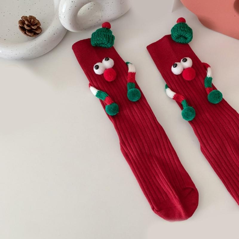 Unisex Couple 3D Santa Hat Dolls Christmas Middle Tube Socks with Magnetic Embellishments for Gifting and Celebrating
