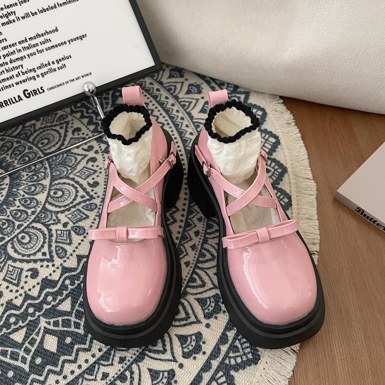 Женские серебристые туфли Мэри Джейн на платформе в стиле ретро — фото 9