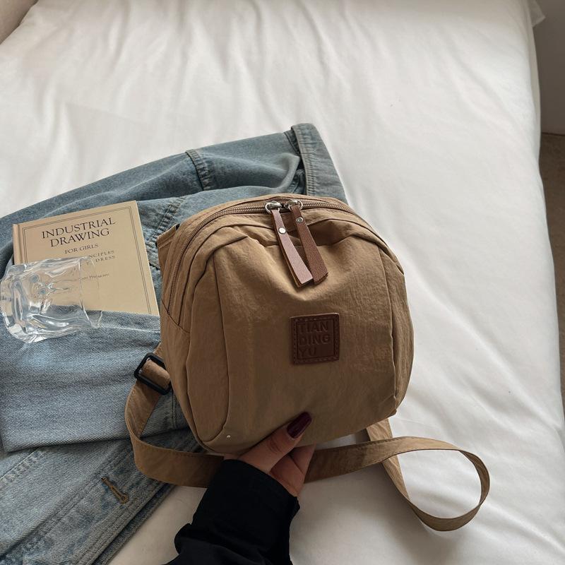 

Рюкзак Geranz женский 2025 лето новый повседневный универсальный многофункциональный дорожный маленький рюкзак большой вместимости нагрудная сумка хаки