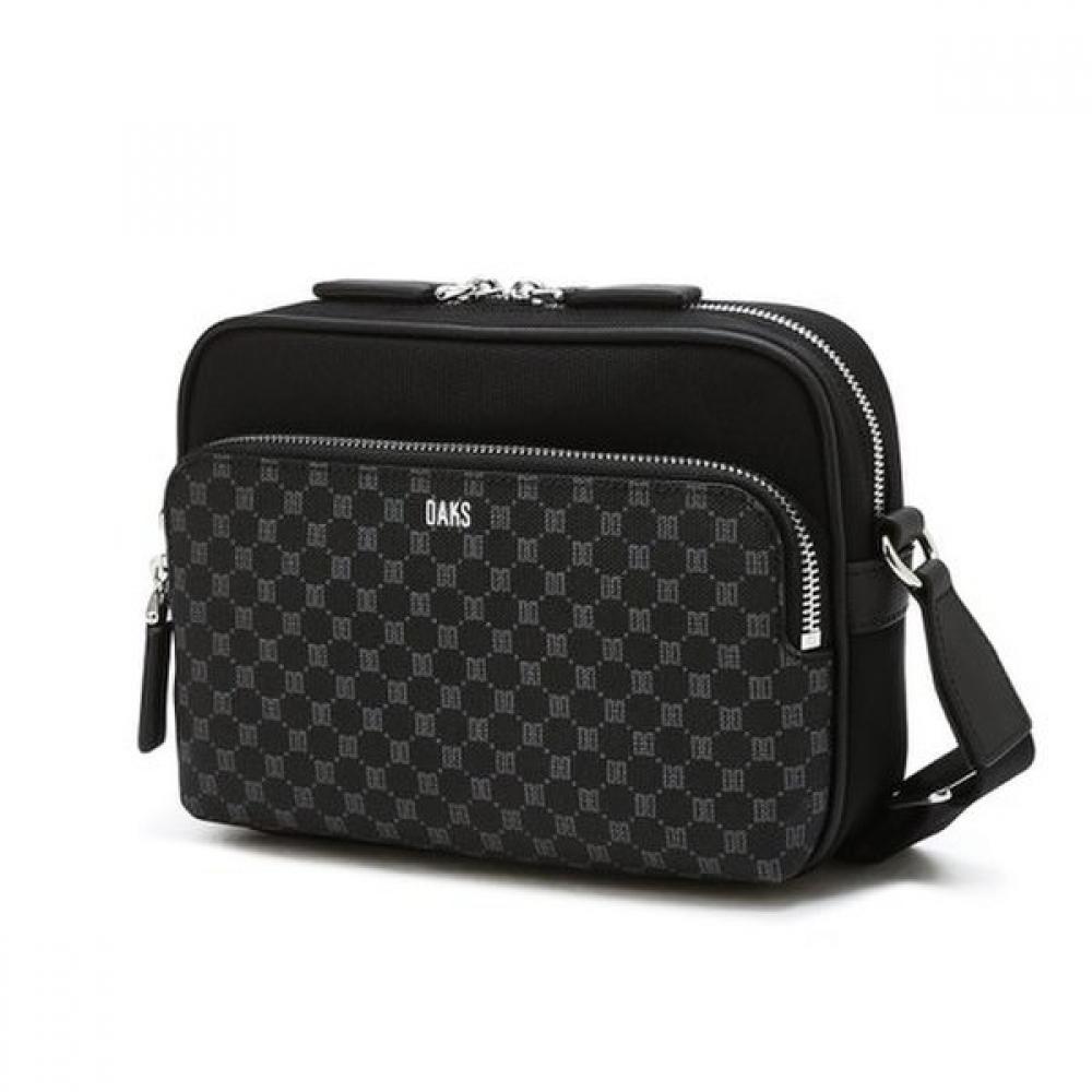 

Daks Mini Crossbody Bag Black Dd Pattern Nylon Dbba5e594bk Single option