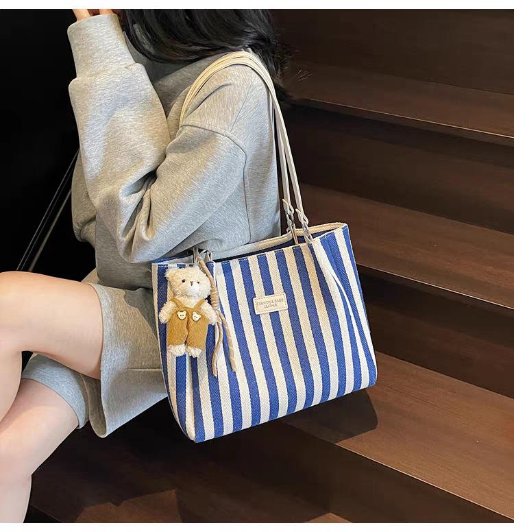 

Korean Style Artistic Stripe Canvas Bag Women s Casual Large-capacity Shoulder Students class Commuting Tote 32x11x26 single package синій