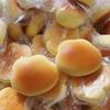 1Pcs Caramel Color Cloud Simulation Cloud Bread Soft Pinch Office To And Tension Cloud Bread Daily Ornament Toy.