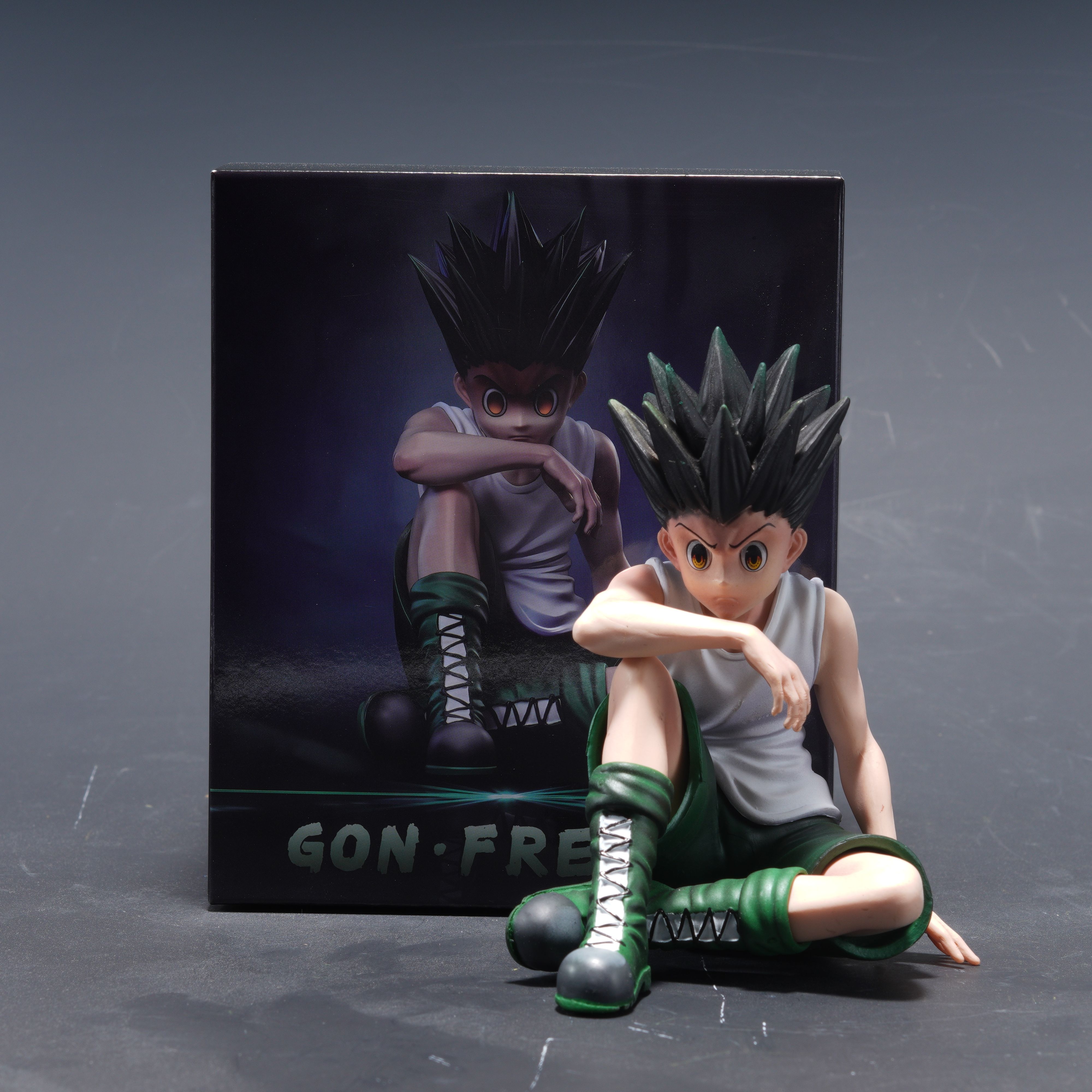 

Hunter x Hunter anime merchandise: Sitting Killua and Gon GK collectible model, 2D desktop desktop decoration, gift set.