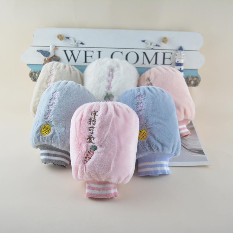 Children's short sleeves winter flannel cute baby sleeves new anti-fouling cute warm Luo mouth
