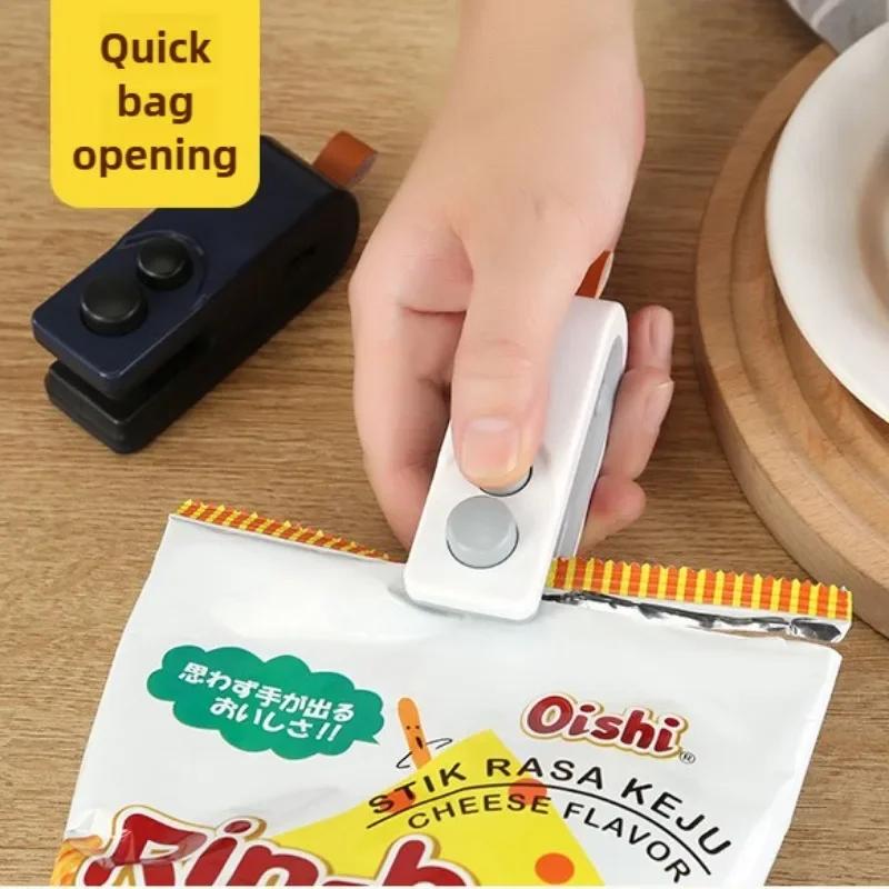 2 in 1 Mini Bag Heat Sealer Storage Package Snack Sealer Clip Handheld Plastic Bag Heat Sealing Machine USB Rechargable
