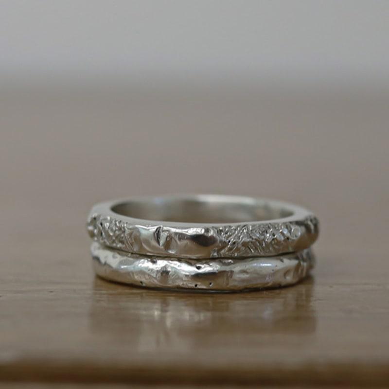 SUIOVE Texture Ring