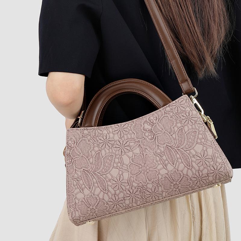 Ethnic Style Small Square Bag 2025 New Fashion Shoulder Bag High Sense Women's Messenger Bag Versatile Middle-aged Handbag