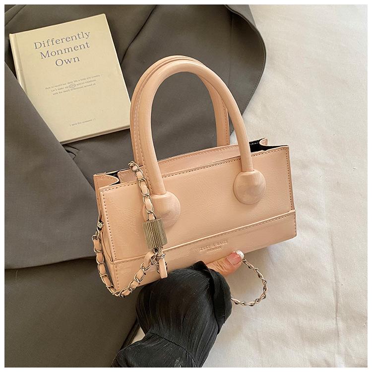 Textured Chain Box Bag New Niche Fashionable Portable Small Square Bag Casual Commuter Messenger Bag