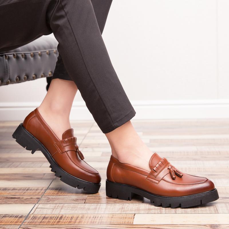 New Business Men Fringed Leather Shoes European American Casual Thick-soled Durable Comfortable Brand Loafers Sizes 38-44