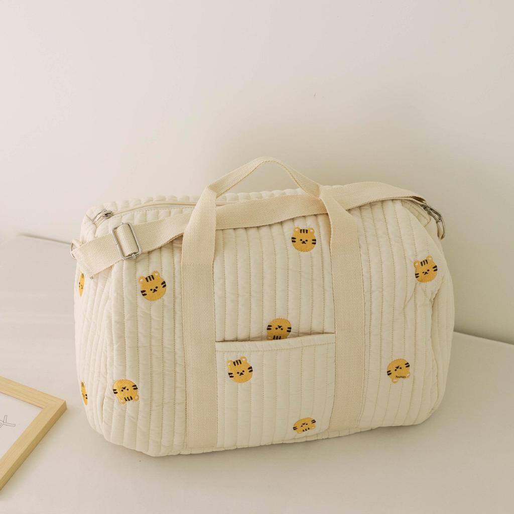 Korean INS-Style Embroidered Travel Bag: Large Capacity, Lightweight, Versatile Handbag