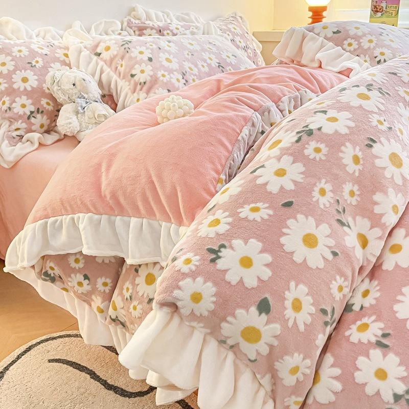Thickened Milk Fleece Four-Piece Set, Fleece Thickened Bedding, Winter Carved Coral Fleece Quilt Cover, Bed Sheet, Bed Skirt