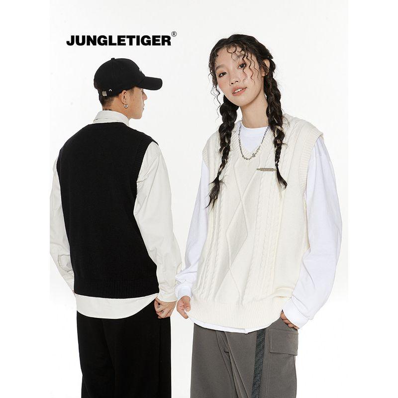 Jungle Tiger Homemade Brooch V-neck Twist Vest Vest Men and Women Lazy Retro Stacked Knitted Sleeveless Sweater