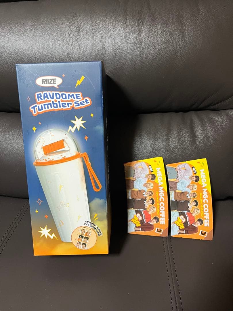 [USED] MEGA COFFEE x RIIZE Collaboration MD Tumbler Cup Holder