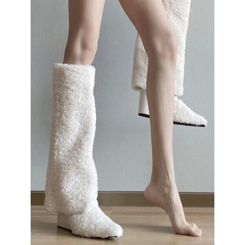 Thick-lined Boot Women's Shoes - New Arrivals for Autumn and Winter. Pointed Toe Shoes. Long Boots.