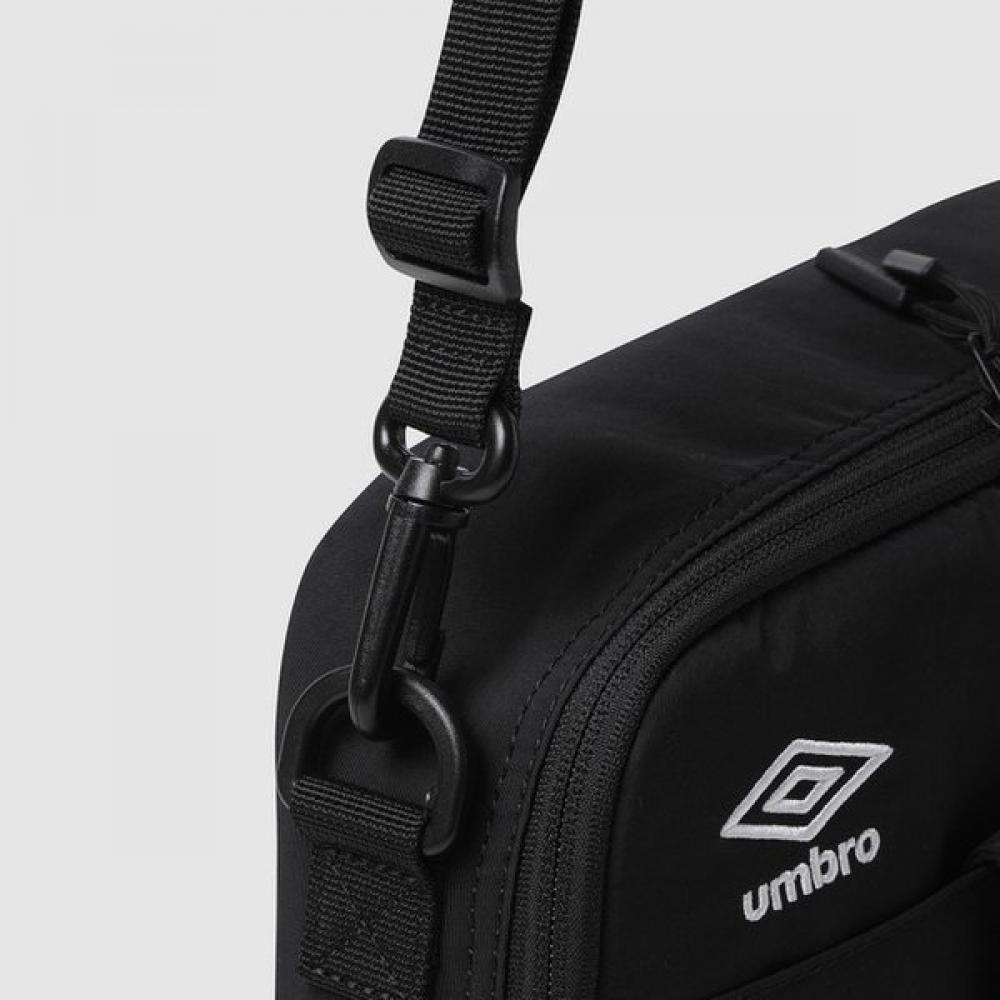 Umbro Unisex Digital Pouch Crossbody Bag Uq123cbg22
