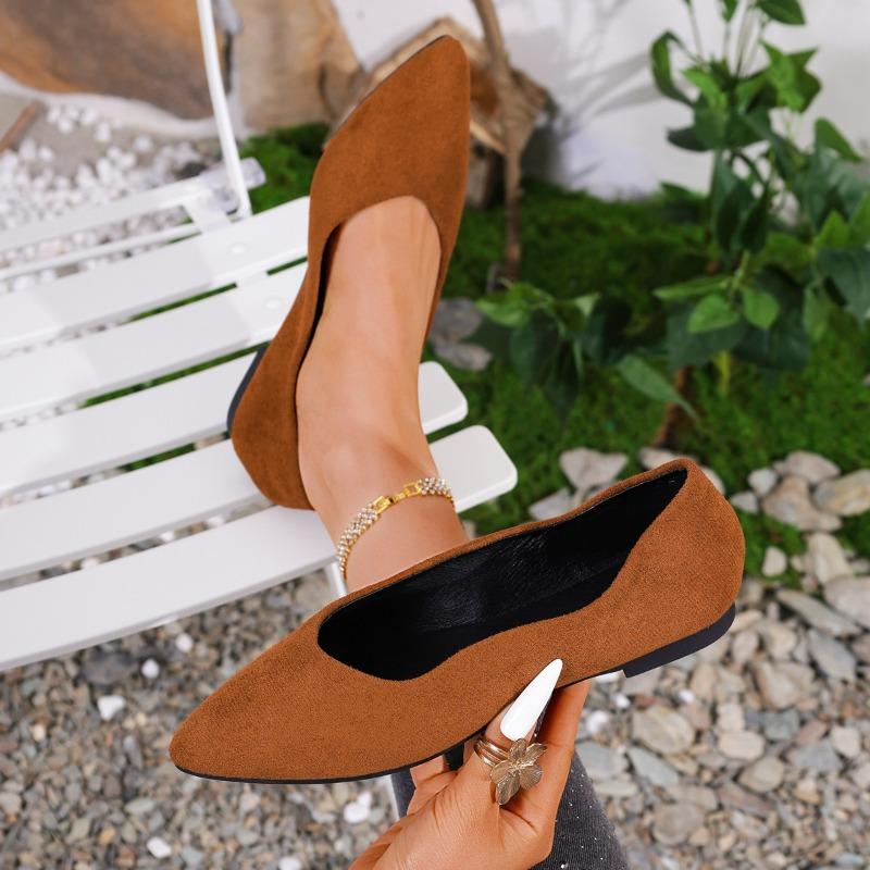 Large size casual flat-bottomed Doudou shoes autumn new pointed soft sole outer wear shallow single shoes women
