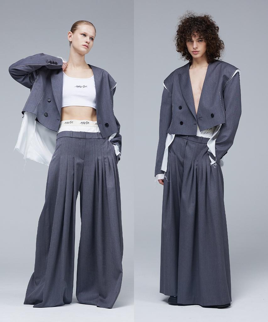 Meuameu Signature Unbalance Pin Tuck Logo Band Flare Slacks
