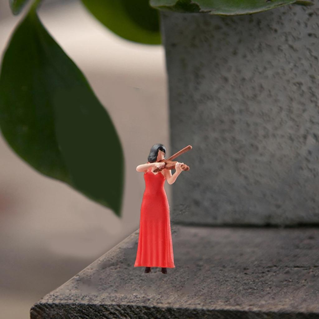 Miniature Resin Violin Players Set 1/64 Scale with Detailed Features for Creative Scene Setting and Decors