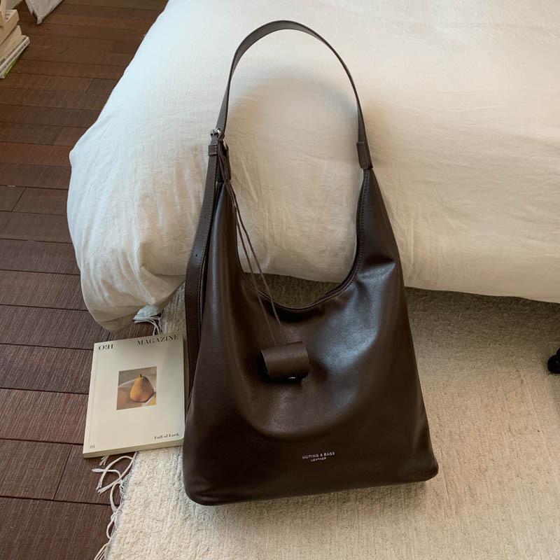 Retro big bag women s new tote bag high value fashion shoulder bag large capacity commuter women s bag