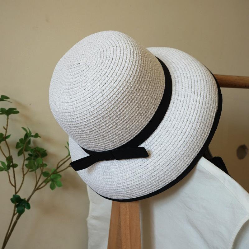 French Vintage Hepburn Elegant White Black Edge Bow Fisherman Bell Basin Hat Women'S Summer Vacation Beach Straw Hat